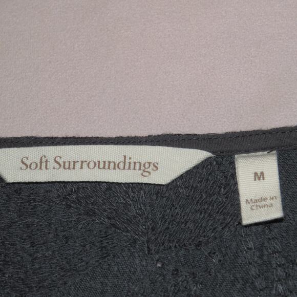 Soft Surroundings Gray Embroidered 3/4 Sleeve Boho Asymmetrical Hem Top - Picture 8 of 9